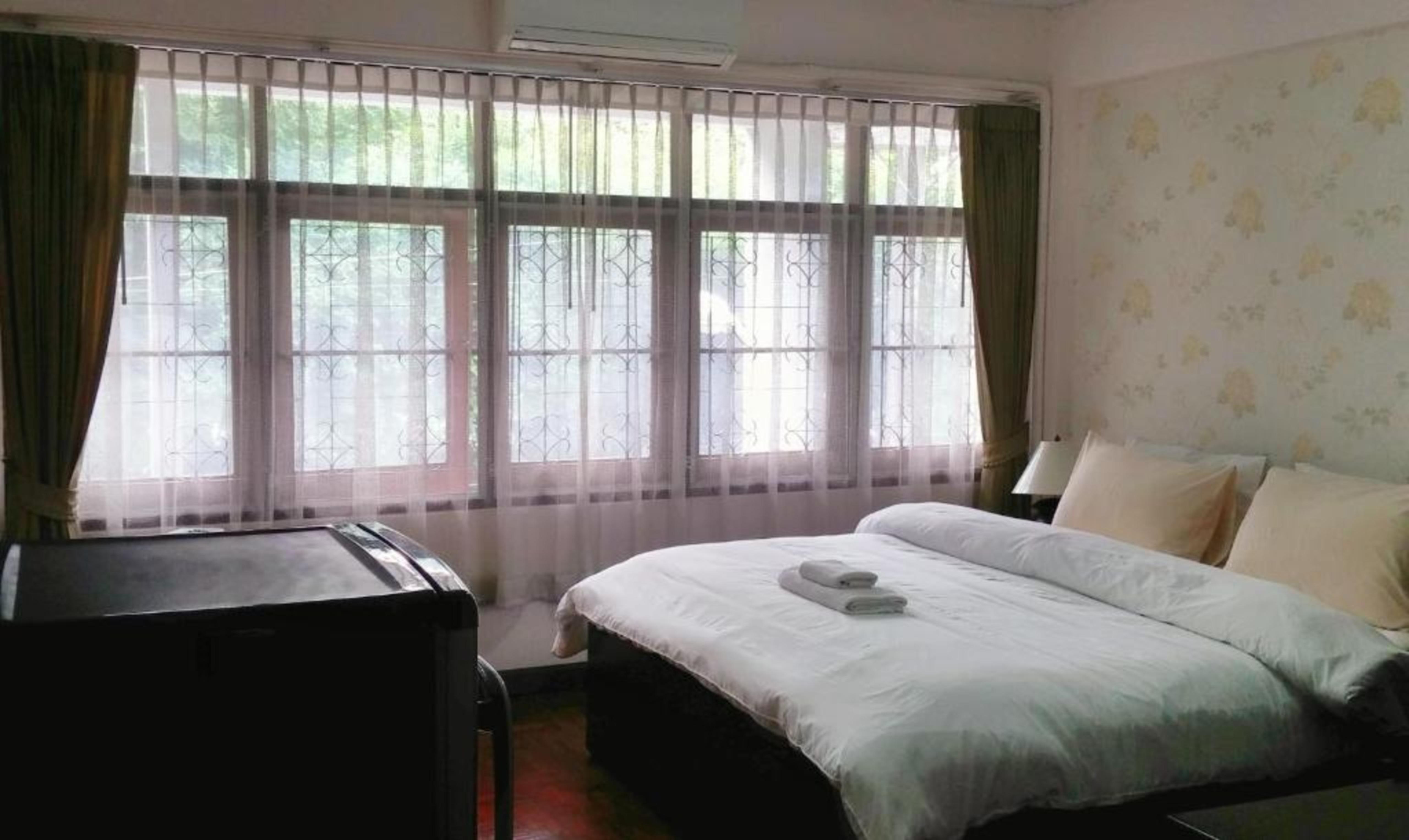 Marhaba House Hotel Chiang Mai Exterior foto